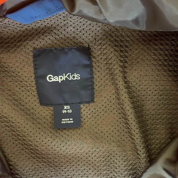 Gap Kids Rain Resistant Jacket 4/5 - Picture 2 of 7